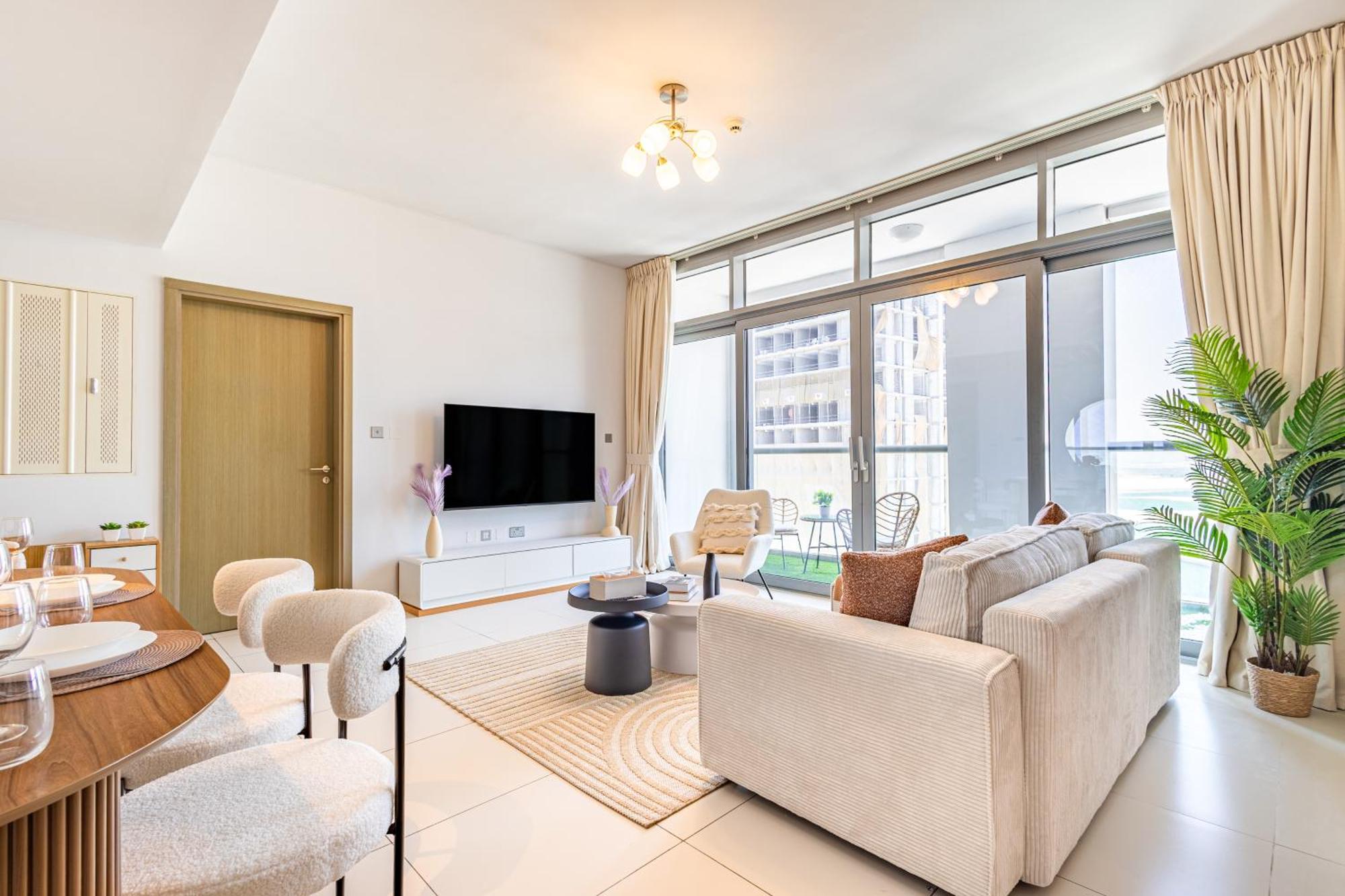 Families & Groups Paradise - 3 Min Walk To Reem Park And - 10 People - Big Balcony - High Floor * Abu Dhabi