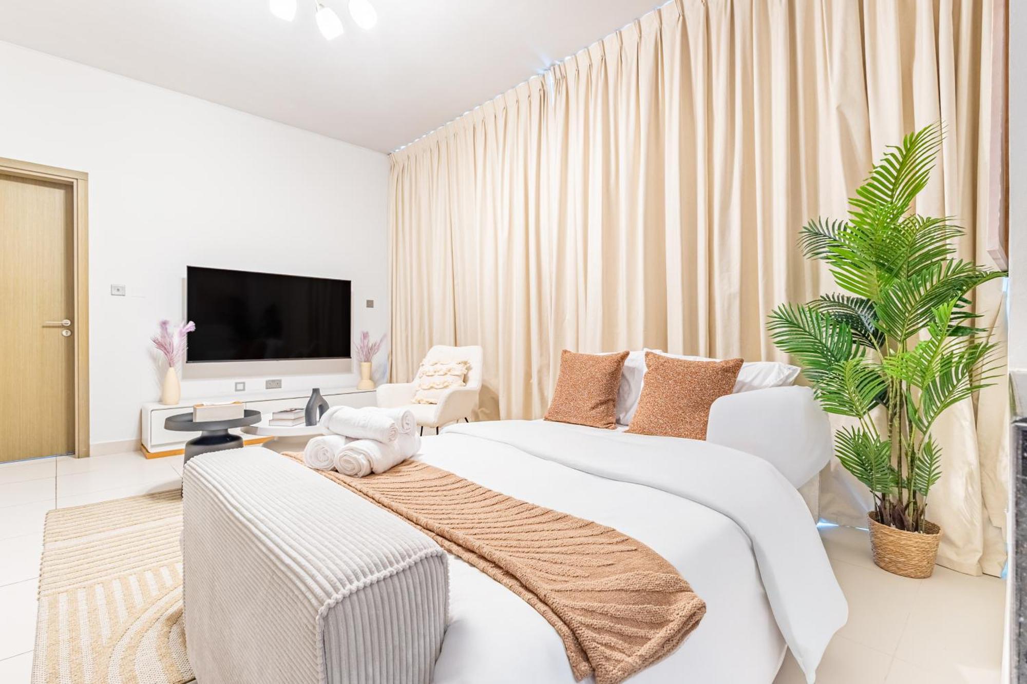 Families & Groups Paradise - 3 Min Walk To Reem Park And - 10 People - Big Balcony - High Floor *