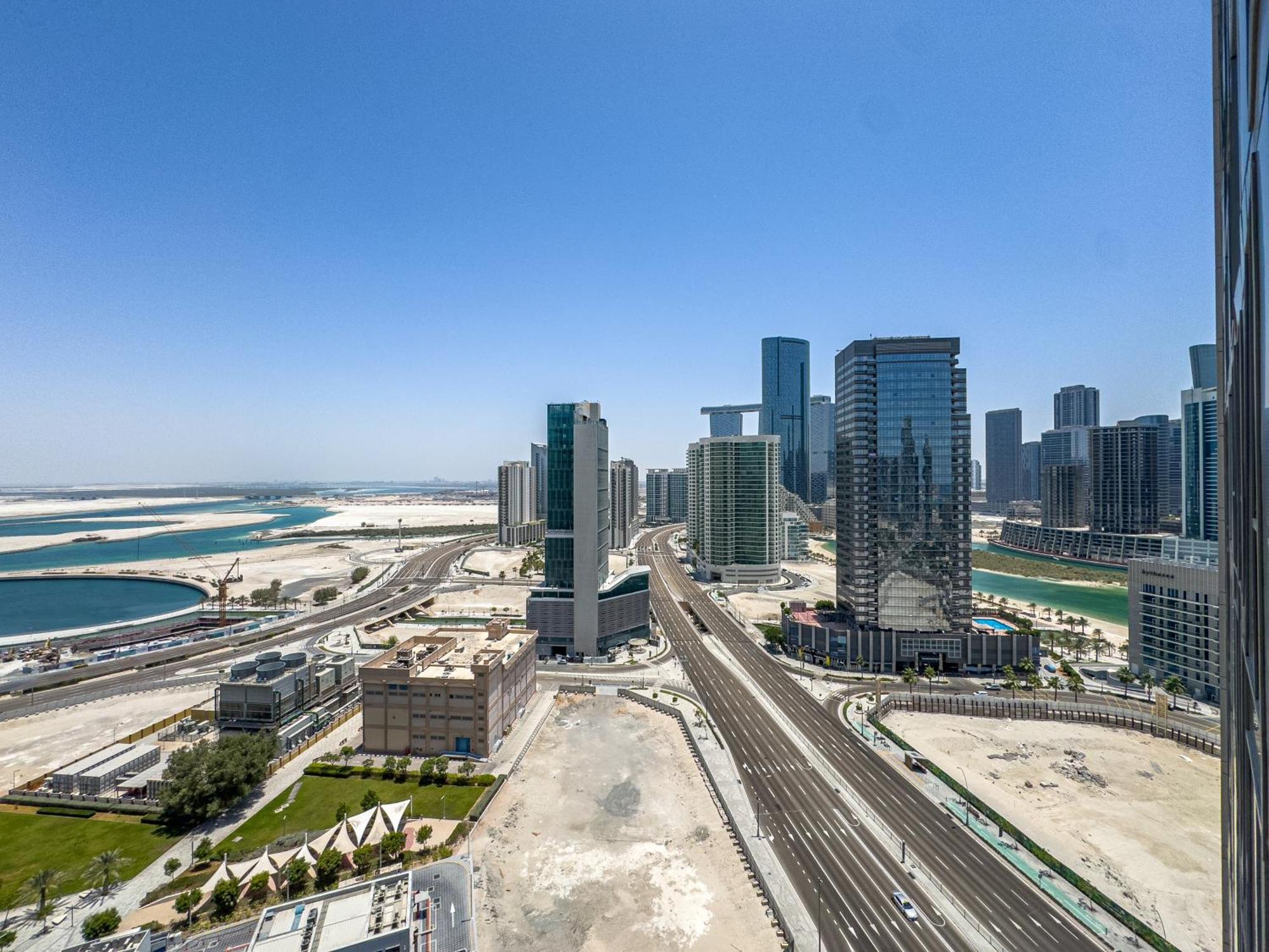 Families & Groups Paradise - 3 Min Walk To Reem Park And - 10 People - Big Balcony - High Floor *