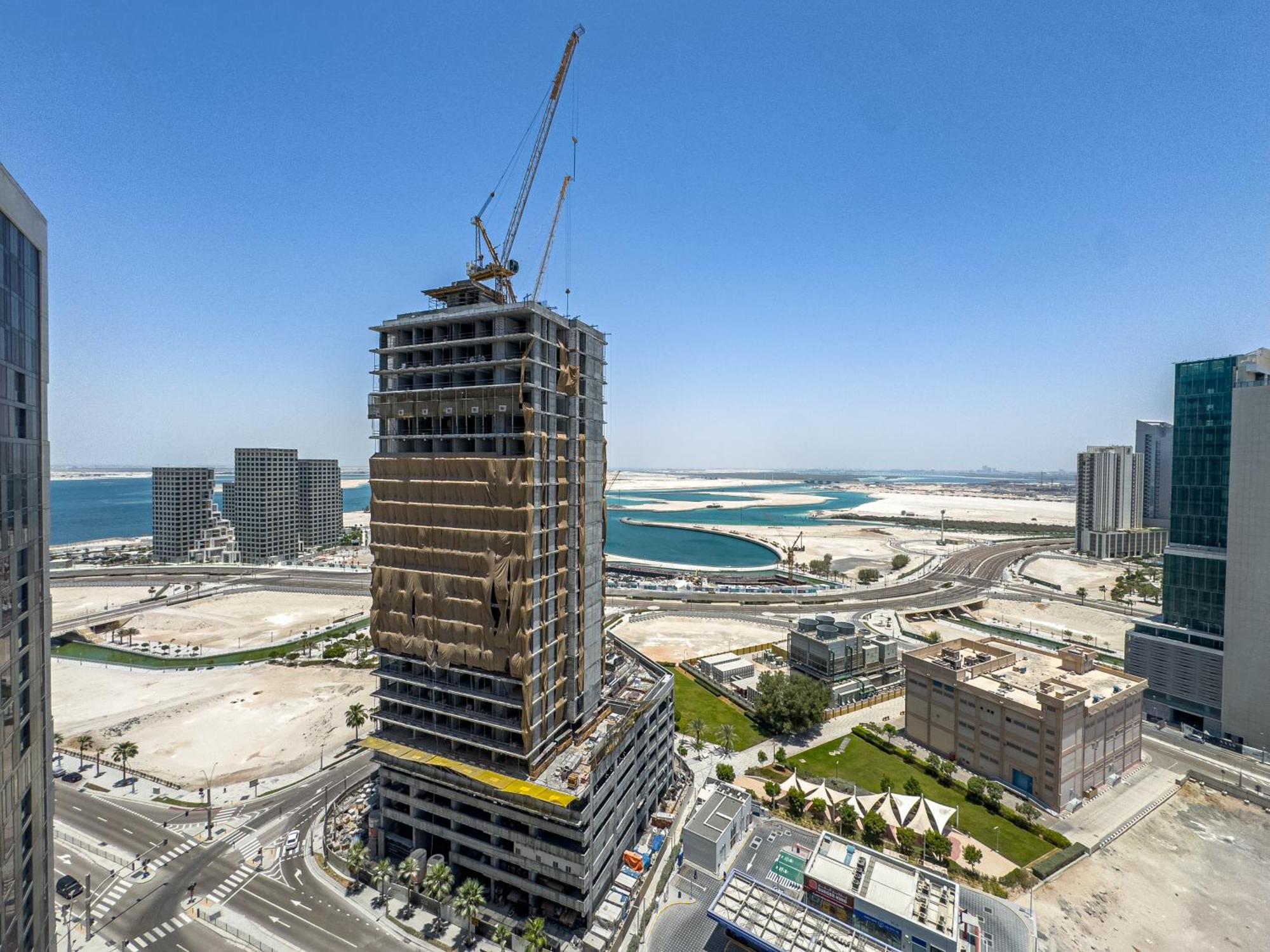 Apartment Families & Groups Paradise - 3 Min Walk To Reem Park And - 10 People - Big Balcony - High Floor